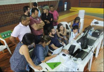 Apuração sendo feita pela Comissão de Analise no encerramento do Leilão - Foto: Portal NC