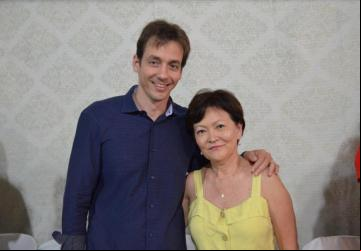 Endrigo e Marina na solenidade de formatura dos alunos da 8ª série - Foto: Portal NC