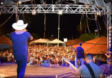 Prefeitura realiza festa pelos 60 anos da cidade - Foto: Hilario Rosa