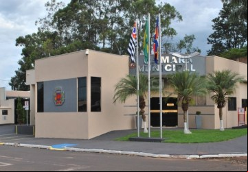 Prédio da Câmara Municipal ou por reforma e modernização - Foto: 