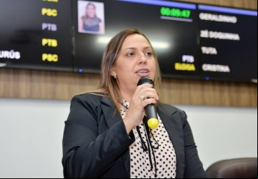 Vereadora faz requerimento pedindo o retorno de castração de cães e gatos - Foto: 