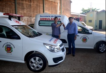 Prefeitura de Colômbia adquire duas novas ambulâncias e uma van para a Saúde - Foto: Portal NC