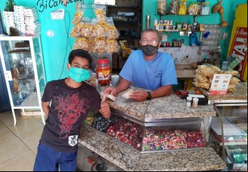 Comerciante de Colômbia divulga imagens mostrando honestidade de adolescente - Foto: Portal NC