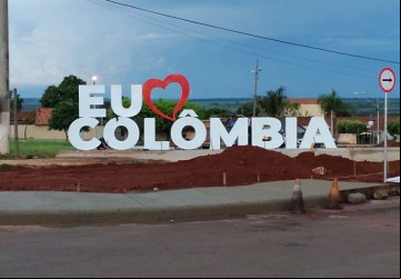 Cidade ganha monumento ???Eu amo Colômbia??? - Foto: Portal NC