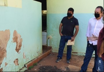 Prefeito determina obras na escola Gil Alexandre Borges de Laranjeiras - Foto: 