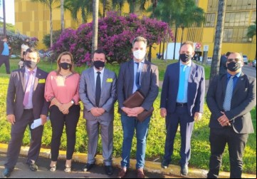 Prefeito vai à Brasília em busca de recursos para Colômbia - Foto: 
