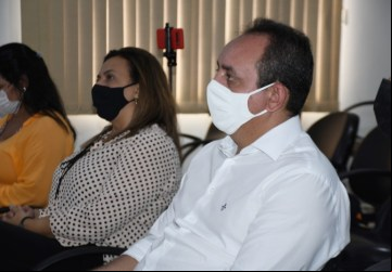 Autoridades do município e pescadores participam de reunião com a Polícia Ambiental - Foto: 