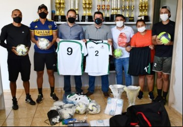 Bruninho consegue materiais esportivos em parceria com a prefeitura - Foto: 