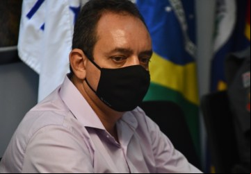 Prefeitura reajusta auxílio universitário e ticket de servidores - Foto: Portal NC